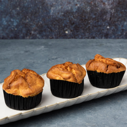 "Tvorozavry" Vanilla Baked Cheesecakes – 3 Pieces